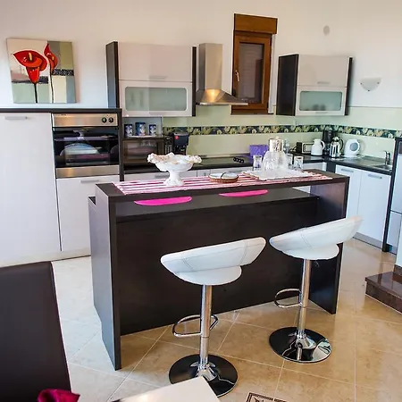 Holiday Lara Rogoznica (Sibenik-Knin)