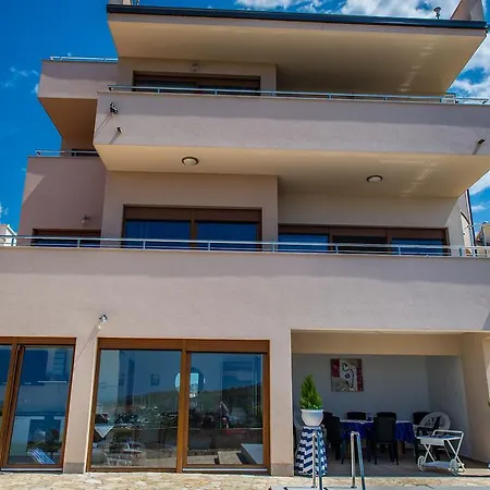 Holiday Lara 4* Rogoznica (Sibenik-Knin)