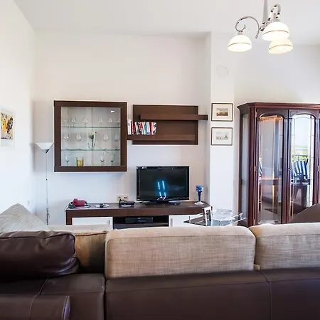 Hotel Holiday Lara 4*