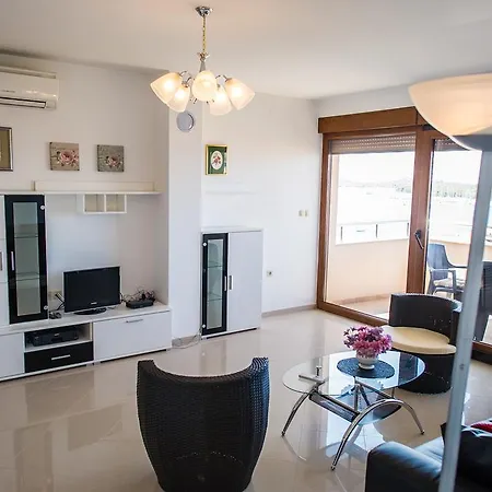 Holiday Lara Rogoznica (Sibenik-Knin)