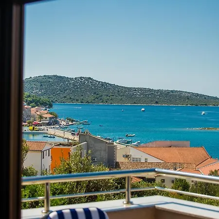 Holiday Lara 4* Rogoznica (Sibenik-Knin)