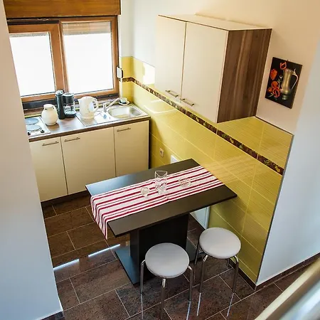 Hotel Holiday Lara 4*